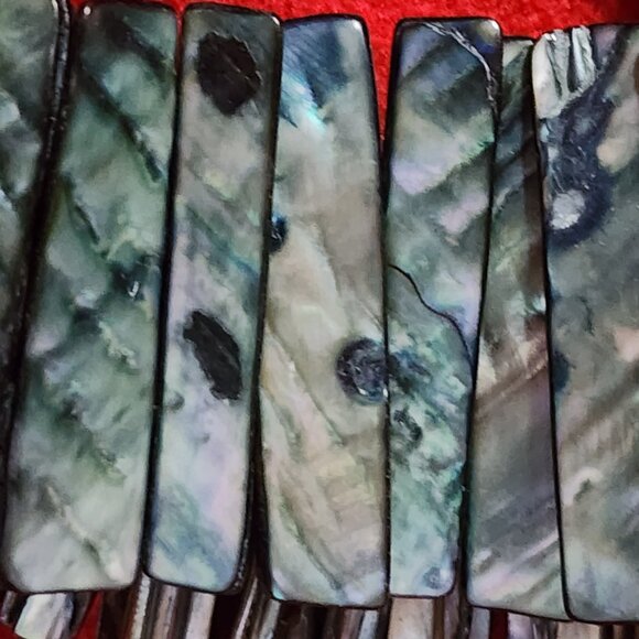 Vintage 1970s Hippie Boho 6" Genuine Mother of Pearl on Elastic Stretch Bracelet - Picture 6 of 16